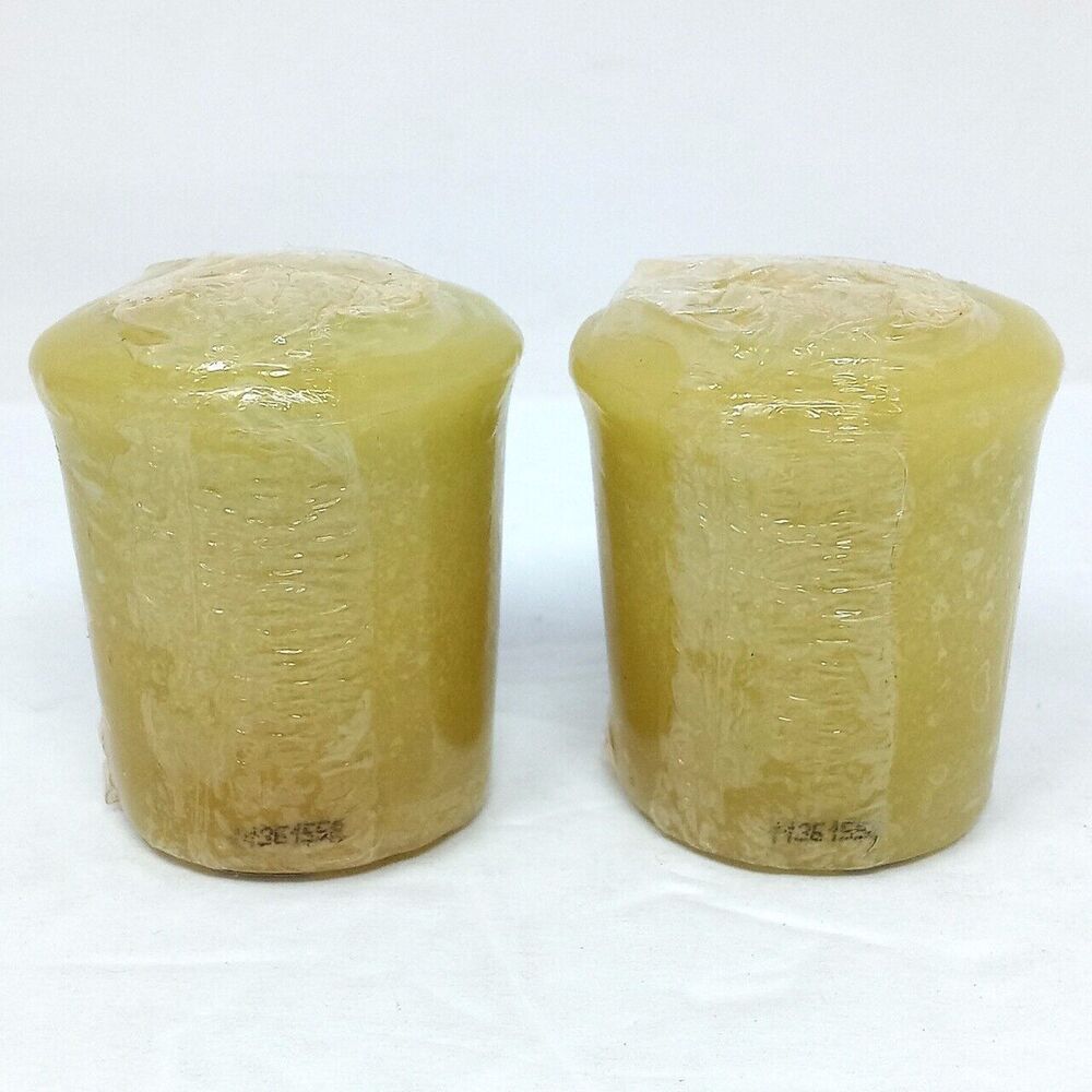 Yankee Candle Garden Hideaway 1.75 oz Votives - Set of 2 - RETIRED New & Sealed - Picture 3 of 5